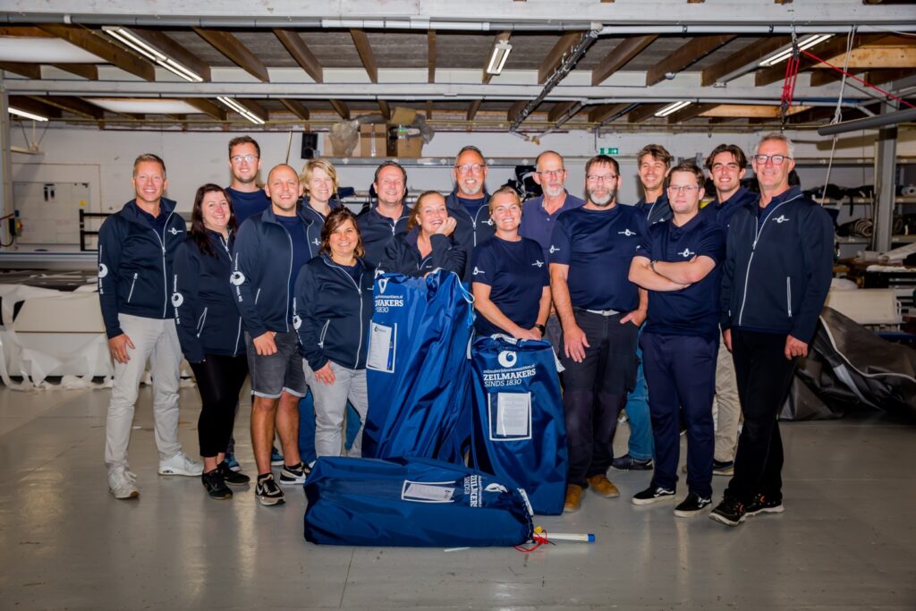 De Vries Maritiem Team sailmaker (large (full HD))